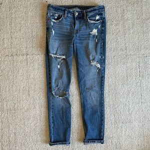 Abercrombie & Fitch Mid-Rise Ankle Straight Jean, Medium Destroy, size 27